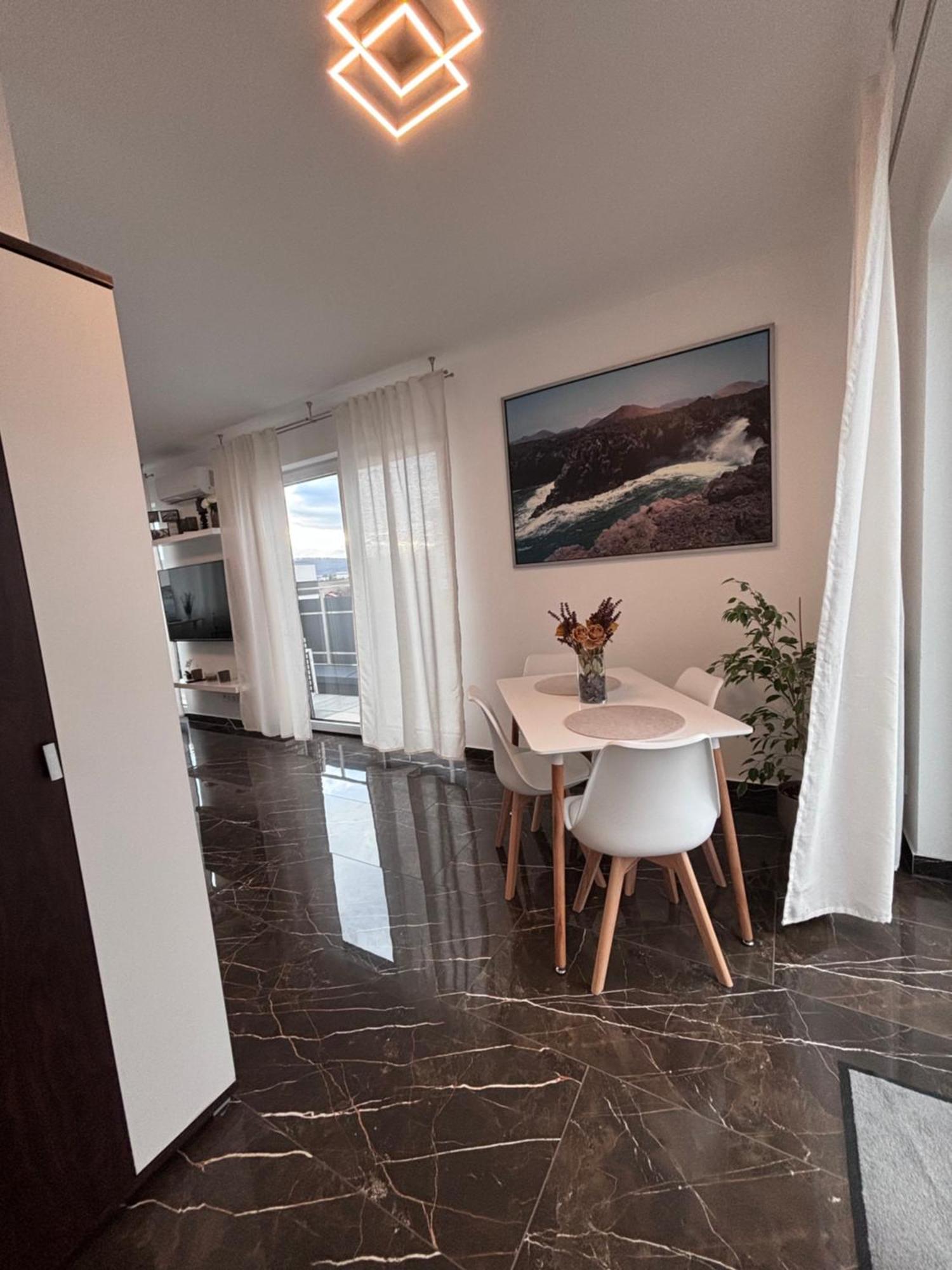 Ferienwohnung-Weinstadt Buitenkant foto
