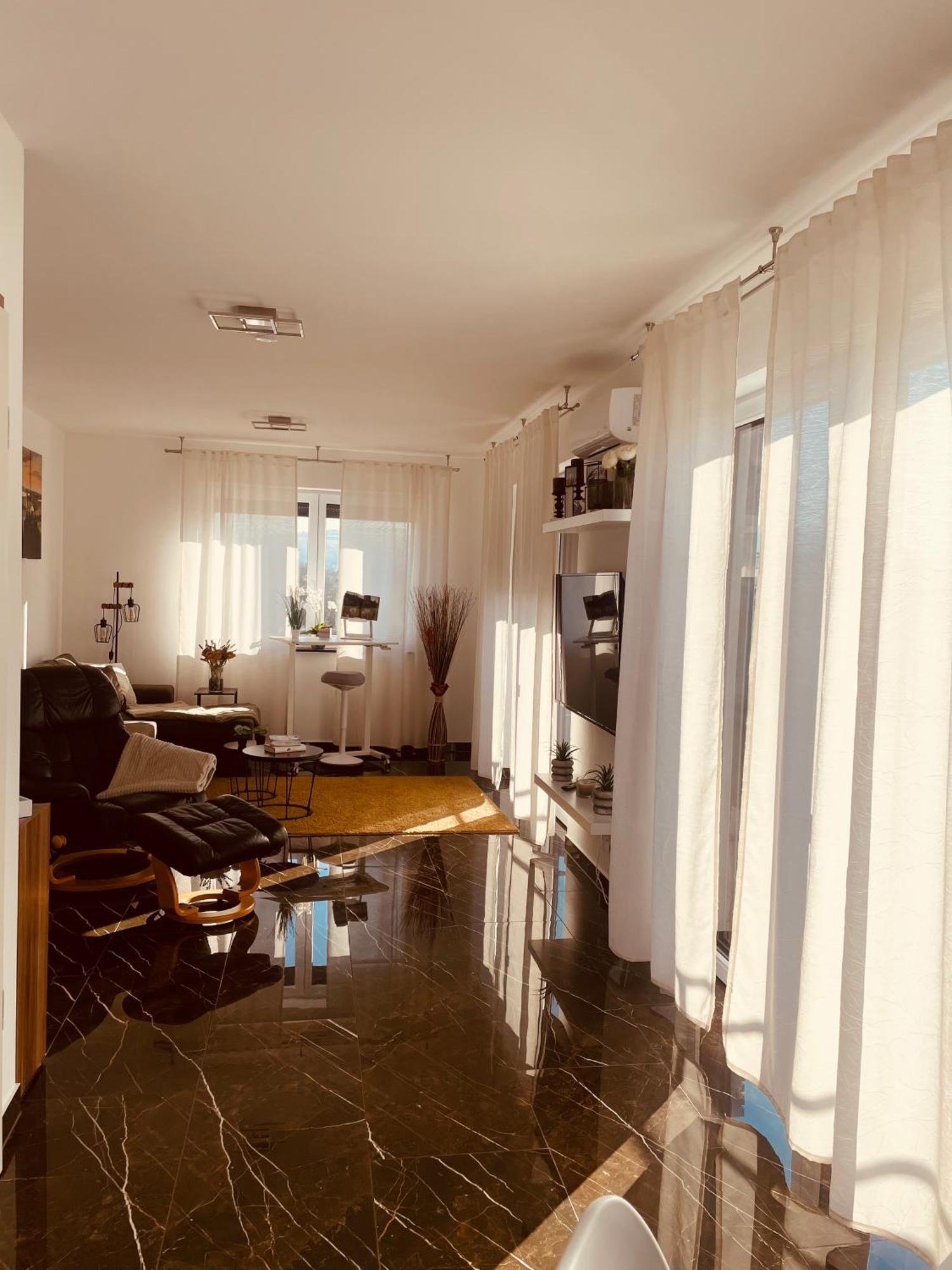 Ferienwohnung-Weinstadt Buitenkant foto